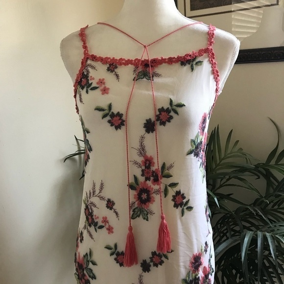 Chelsea & Violet Embroidered Mesh Dress S - Picture 3 of 7